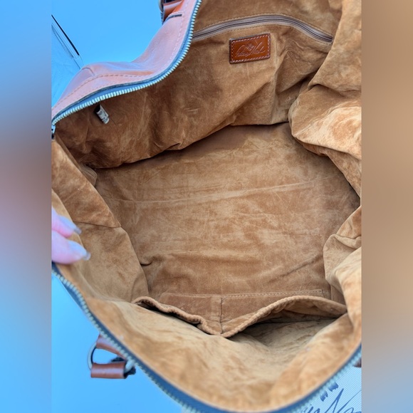 Patricia Nash Milano Leather Weekender Travel Bag - Picture 9 of 16